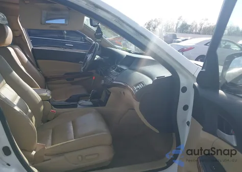 2011 Honda Accord 2.4 Ex-L from USA, damaged, VIN 1HGCP2F86BA036632